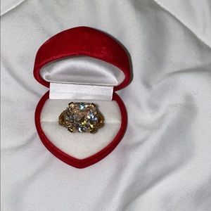 New Women’s ring in size 8